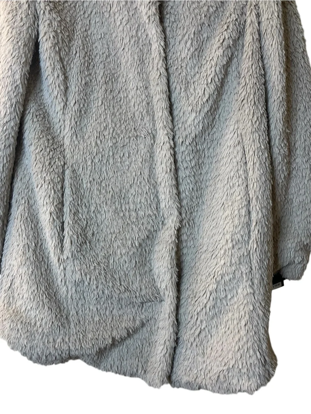 Kenneth Cole Cozy Faux Teddy Coat in Light Gray Sz S